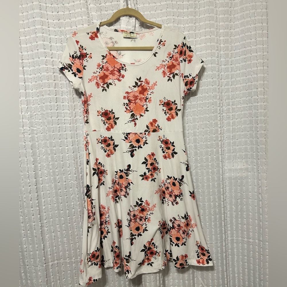 Bobbie Brooks Womens White Pink Floral Skater Dress Short Sleeve Scoop Neck S